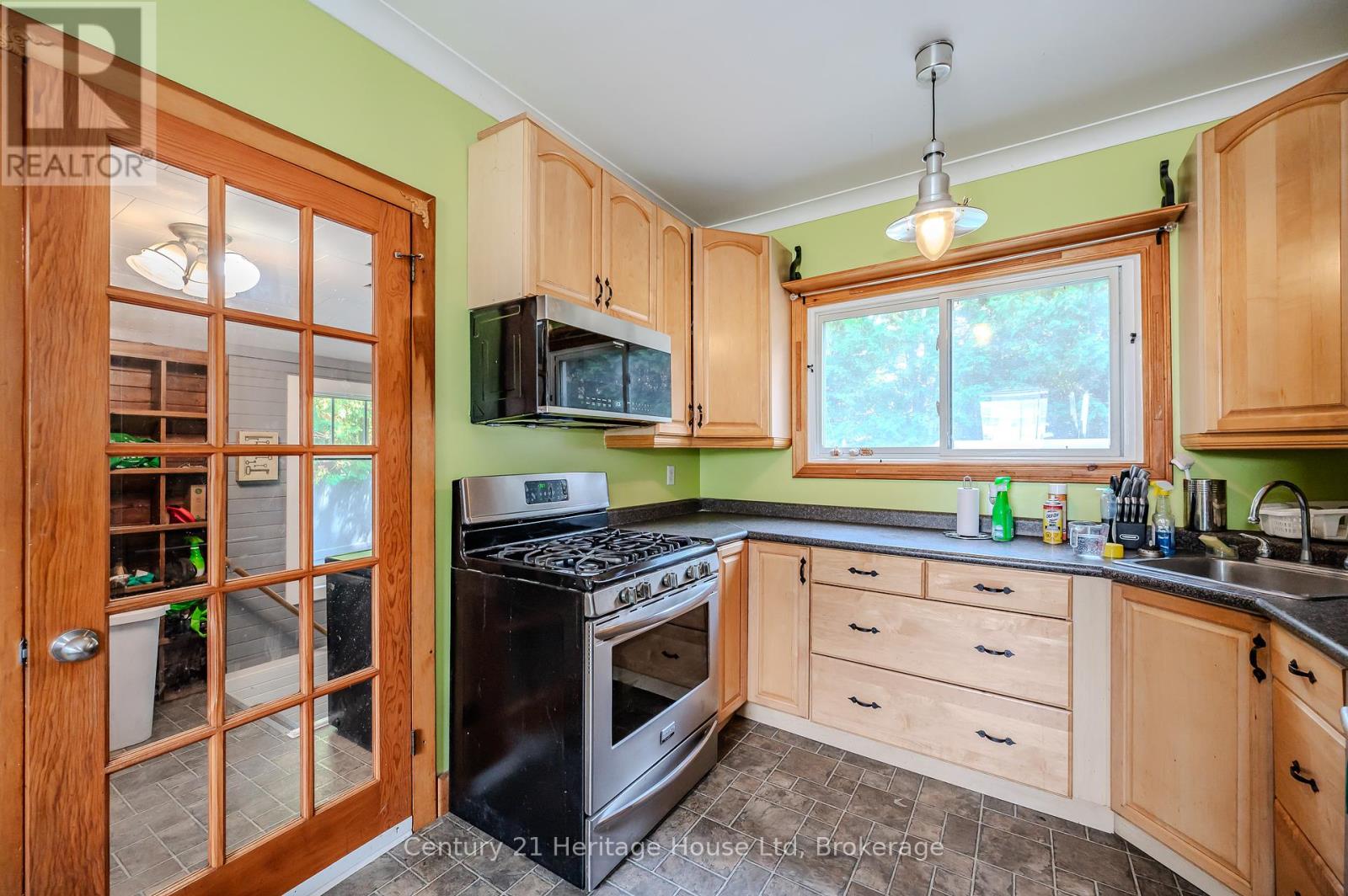 243 Wellington Street, Ingersoll, Ontario  N5C 1S9 - Photo 4 - X11909165