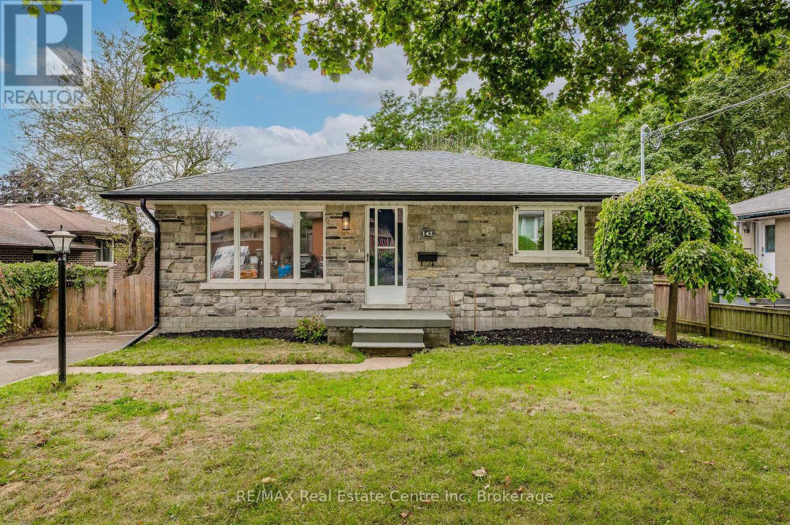 Property at 142 RENFIELD STREET image 1