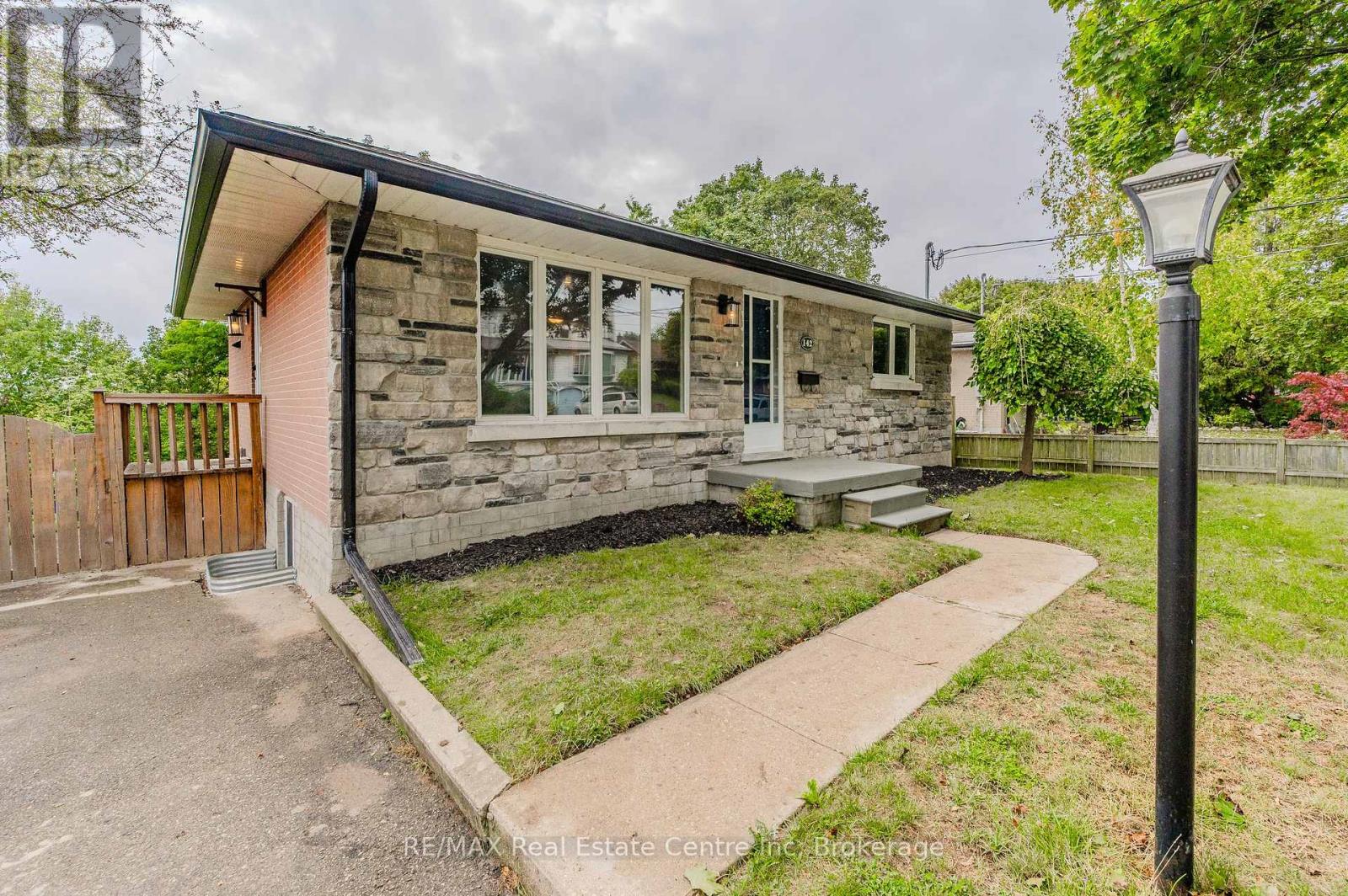 Property at 142 RENFIELD STREET image 2