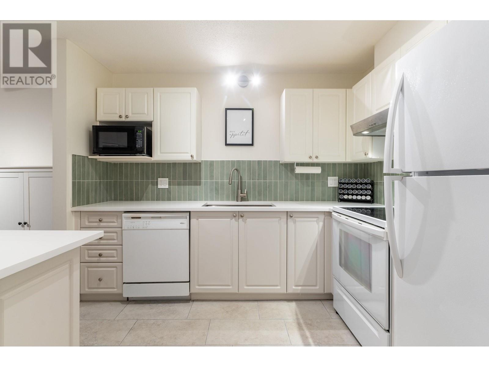 121 2551 Parkview Lane, Port Coquitlam, British Columbia  V3C 6J8 - Photo 7 - R2951819