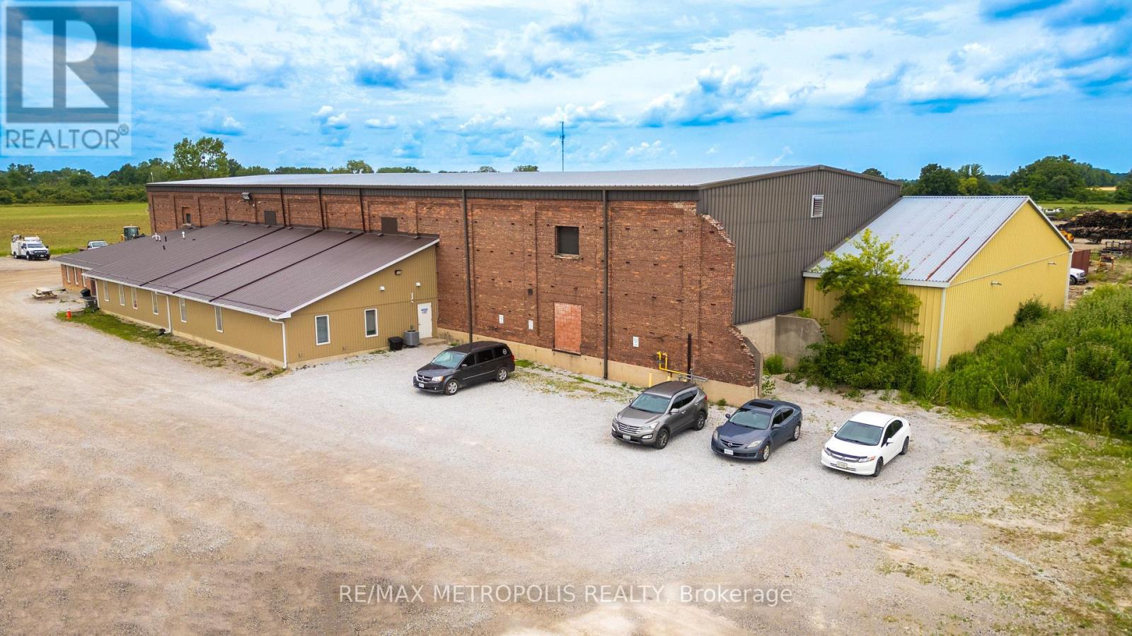 4320 Discovery Line, Petrolia, Ontario  N0N 1R0 - Photo 2 - X11909161