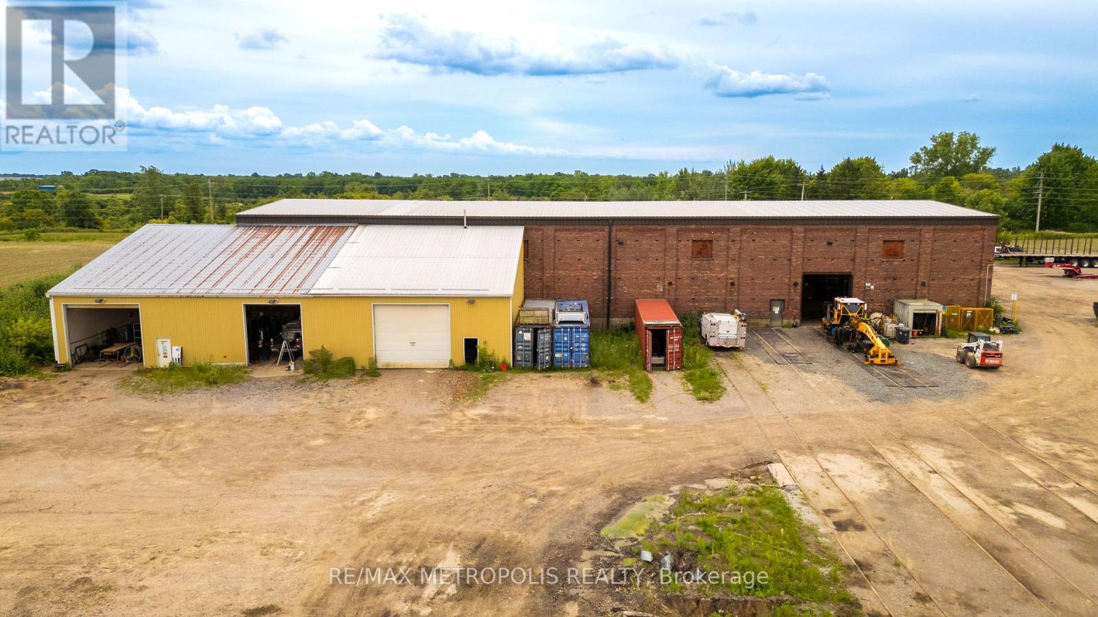 4320 Discovery Line, Petrolia, Ontario  N0N 1R0 - Photo 3 - X11909161