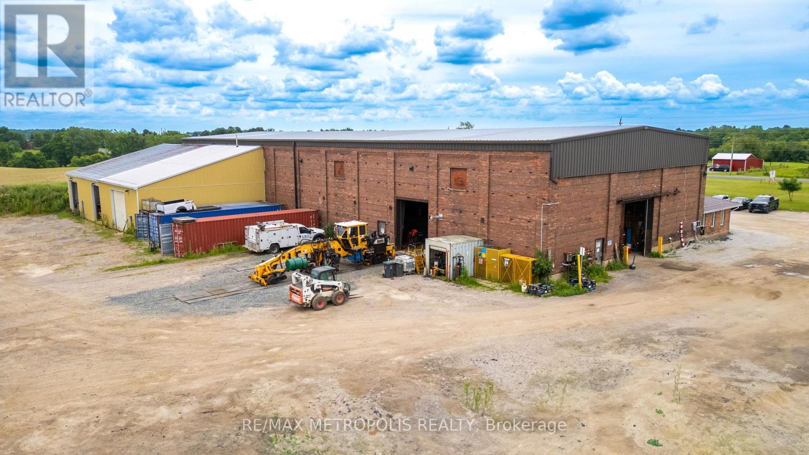 4320 Discovery Line, Petrolia, Ontario  N0N 1R0 - Photo 4 - X11909161