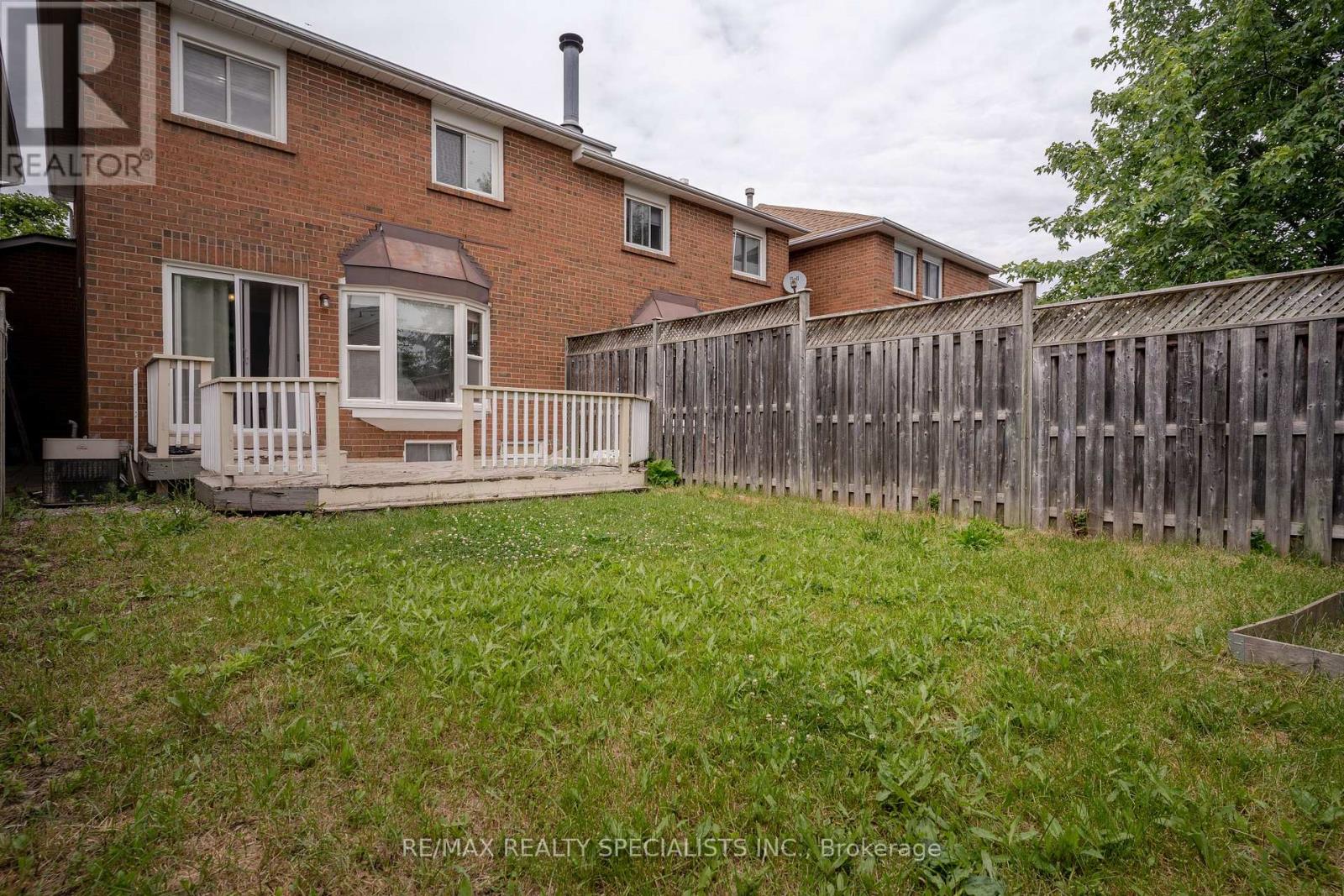 16 Mullis Crescent, Brampton, Ontario  L6Y 4T3 - Photo 37 - W11908169