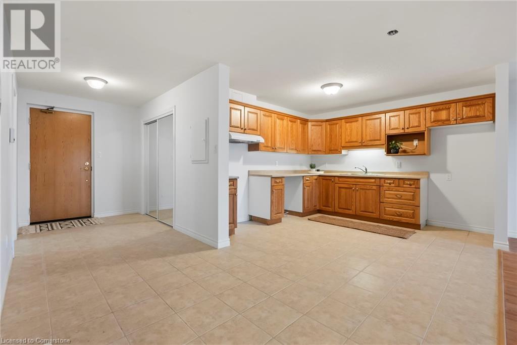 401 Birmingham Street E Unit# 207, Mount Forest, Ontario  N0G 2L2 - Photo 7 - 40687994