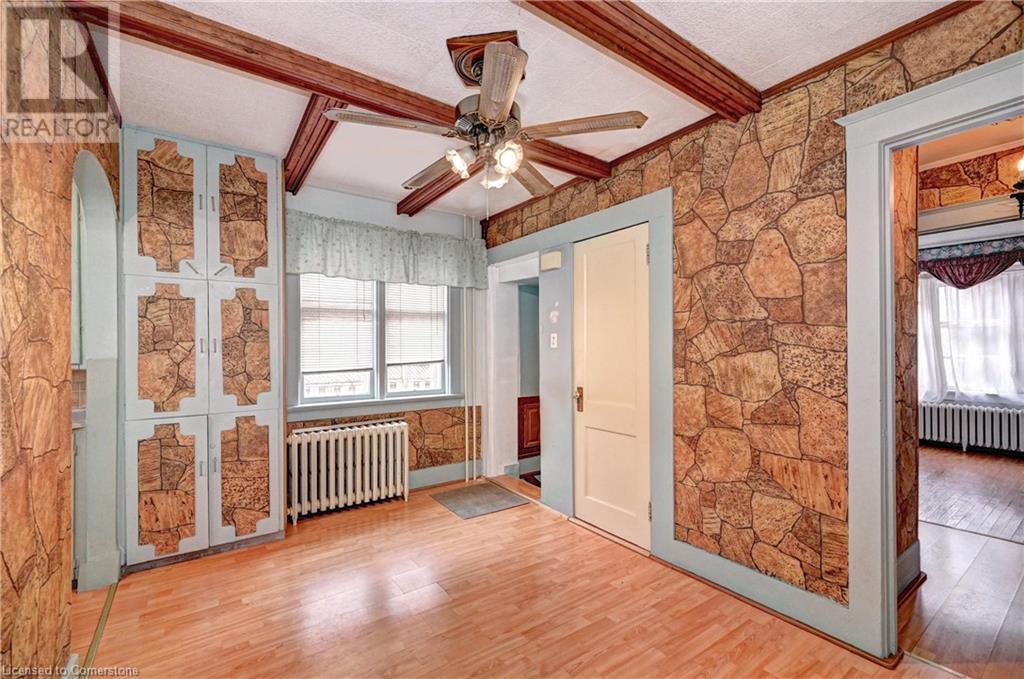 362 Duke Street W, Kitchener, Ontario  N2H 3Y3 - Photo 3 - 40687677