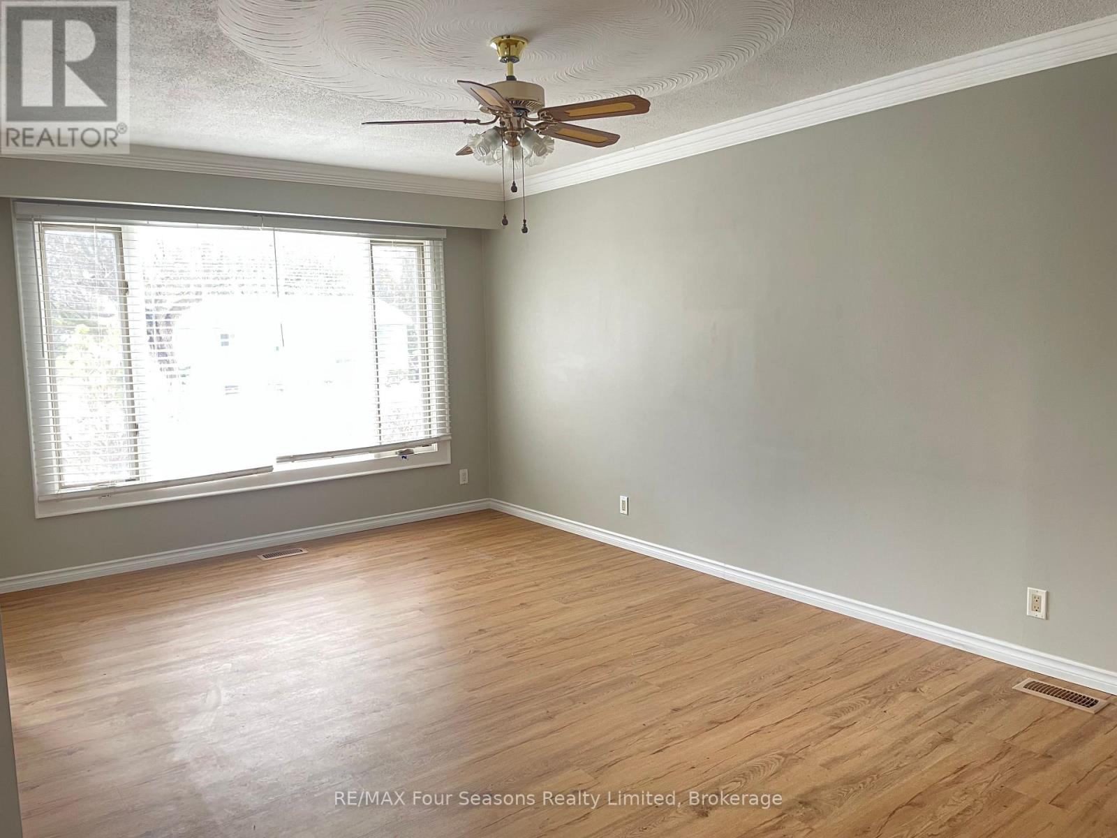 124 Niagara Street, Collingwood, Ontario  L9Y 3X9 - Photo 5 - S11888286