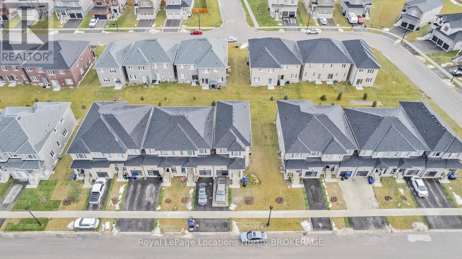 11 Lisa Street, Wasaga Beach, Ontario  L9Z 1J9 - Photo 4 - S11901762