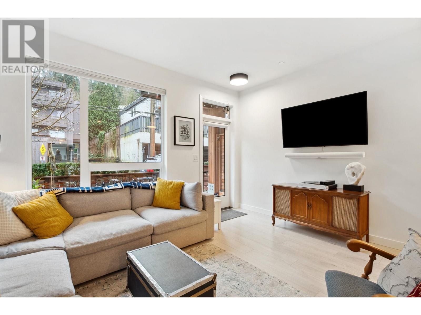 502 3021 St George Street, Port Moody, British Columbia V3H 0K3 - Photo 2 - R2952619