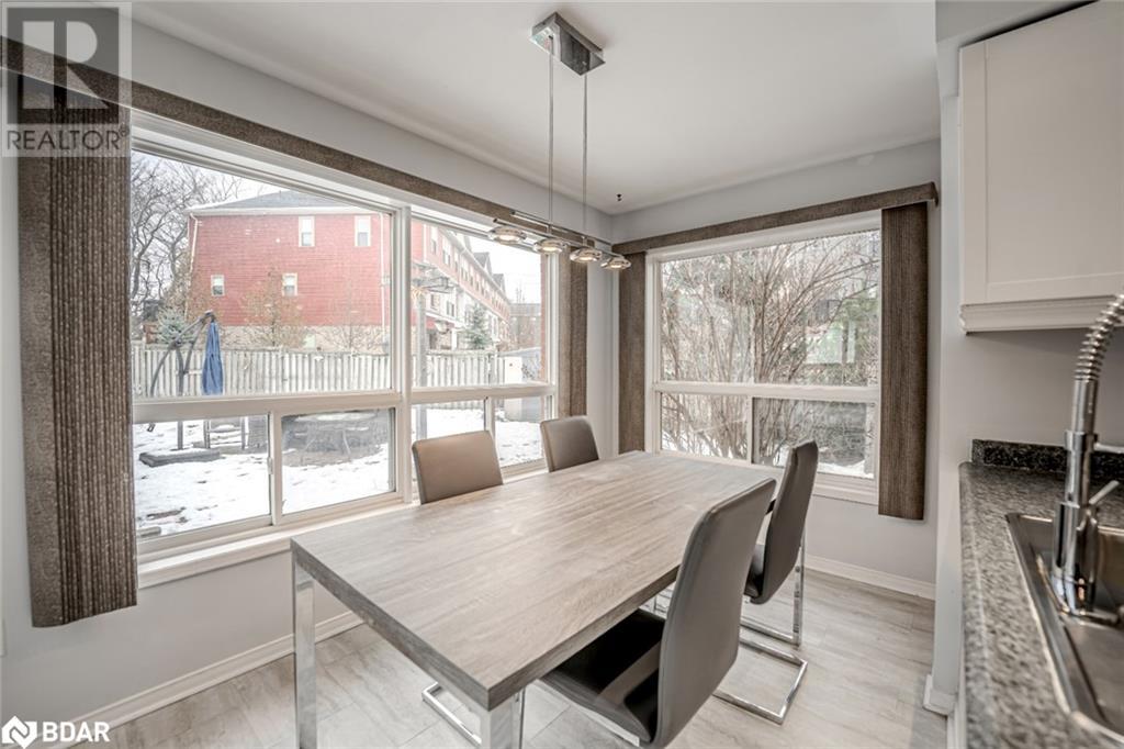 56 Draper Crescent, Barrie, Ontario  L4N 6B1 - Photo 5 - 40687979