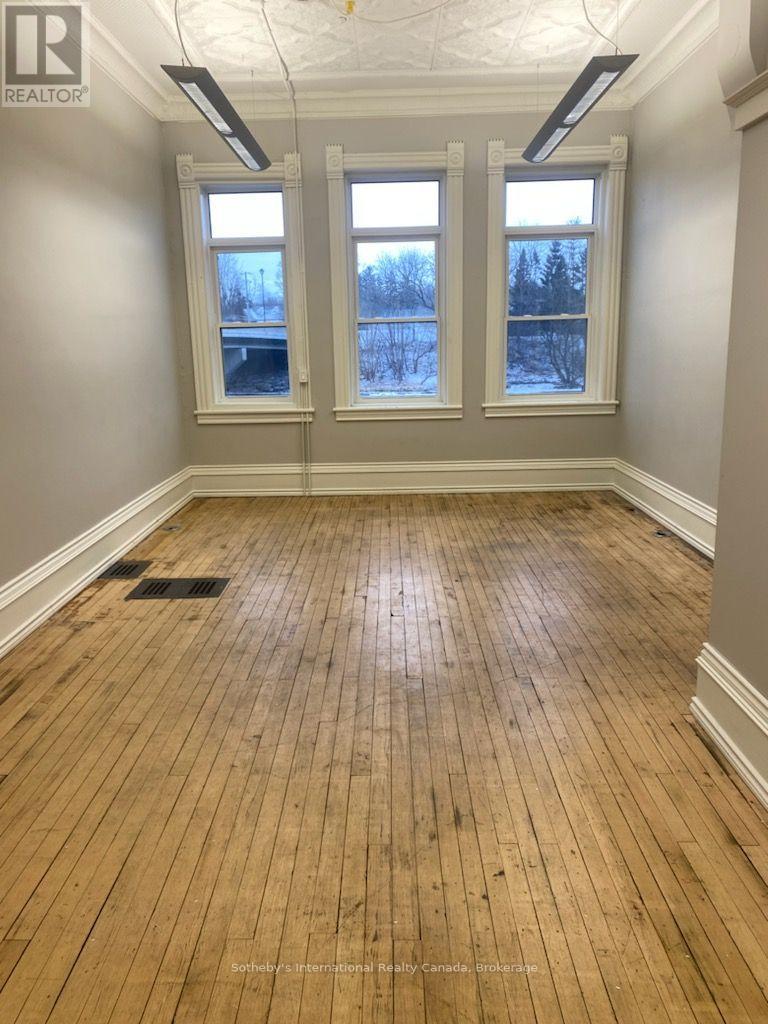 83 Grand River Street N, Brant (Paris), Ontario  N3L 2M3 - Photo 7 - X11909308