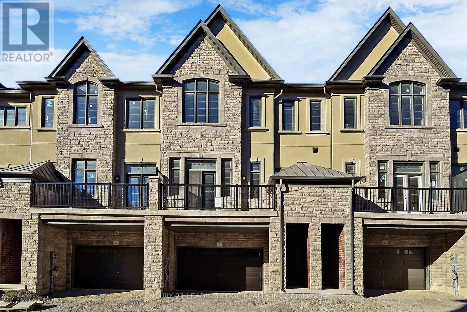 8 SILVERMILLS LANE, Markham, Ontario