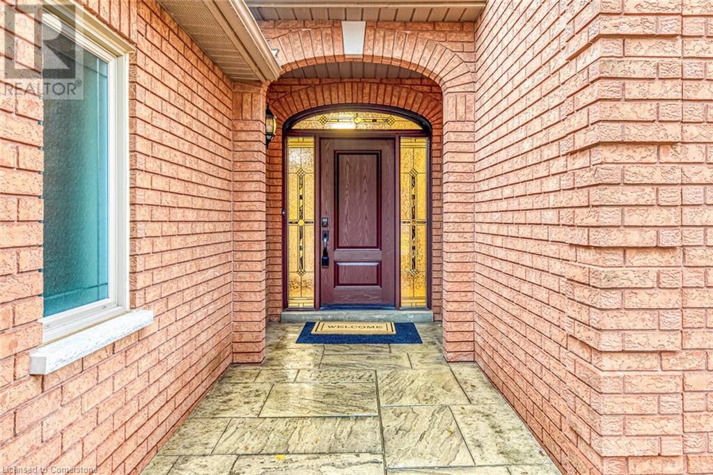 435 March Crescent, Oakville, Ontario  L6H 5X7 - Photo 3 - 40669103