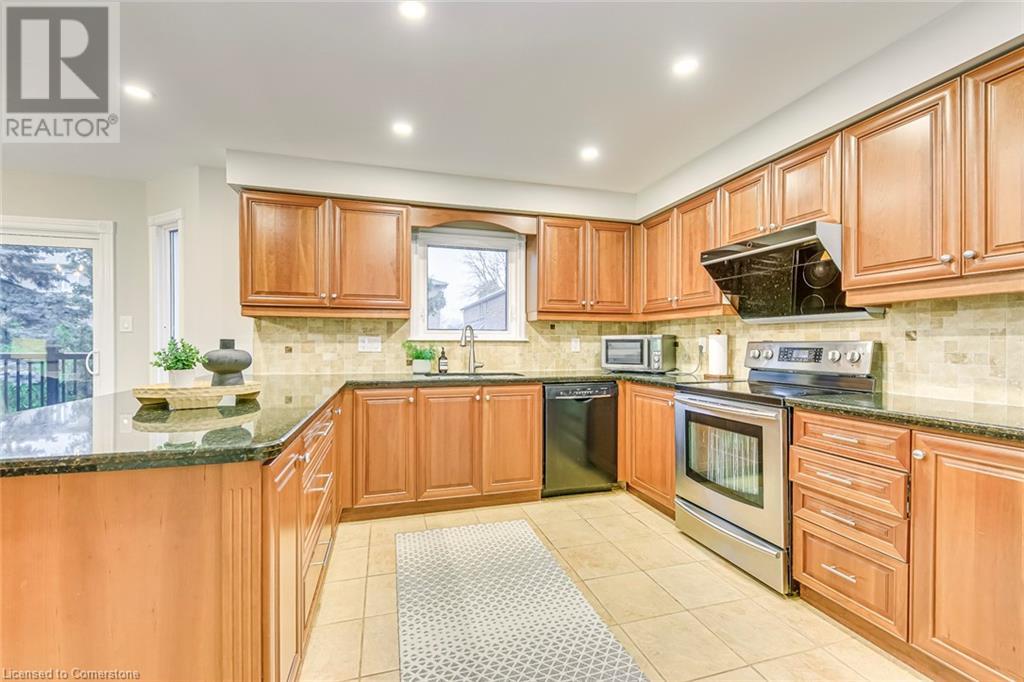 435 March Crescent, Oakville, Ontario  L6H 5X7 - Photo 15 - 40669103