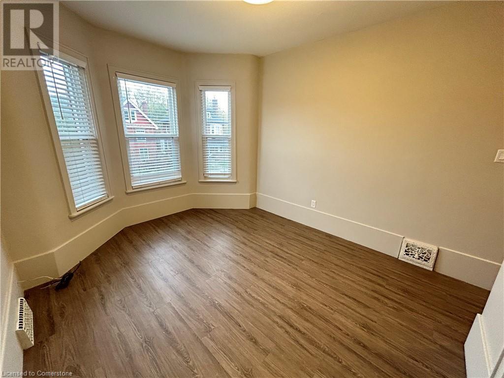 36 Sherman Avenue S Unit# 2, Hamilton, Ontario  L8M 2P4 - Photo 4 - 40688030