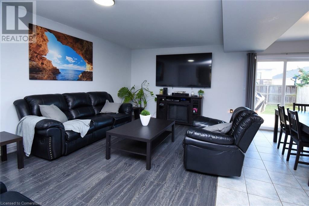 160 Wallace Avenue S, Welland, Ontario  L3B 1R5 - Photo 8 - 40687735