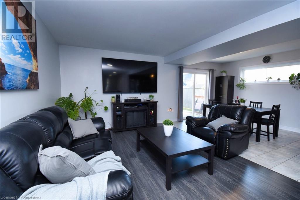 160 Wallace Avenue S, Welland, Ontario  L3B 1R5 - Photo 9 - 40687735