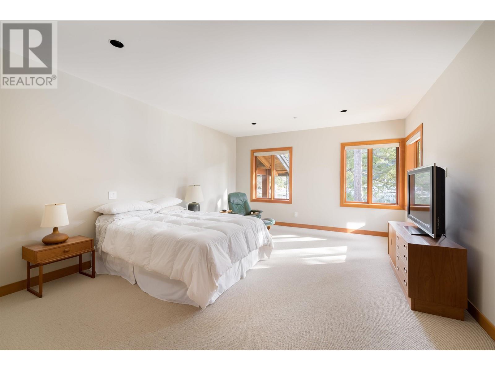 Lot A-B Turnagain Island, Halfmoon Bay, British Columbia  V7Z 1B7 - Photo 24 - R2890261