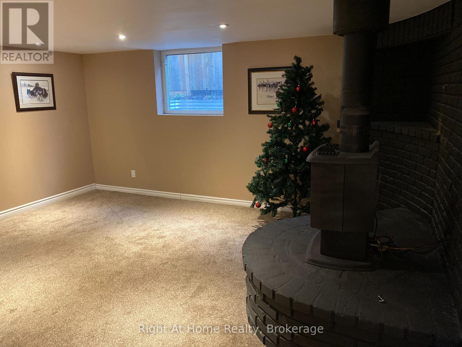 Lower - 130 Rockwood Avenue, St. Catharines (455 - Secord Woods), Ontario  L2P 3R8 - Photo 3 - X11909338