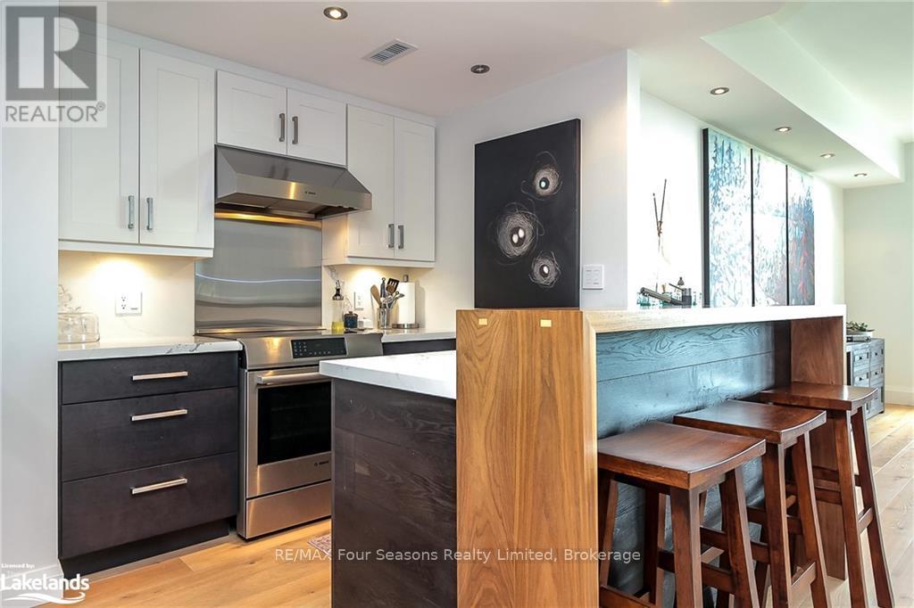 838 Suncrest Circle, Collingwood, Ontario  L9Y 5C7 - Photo 11 - S10438131