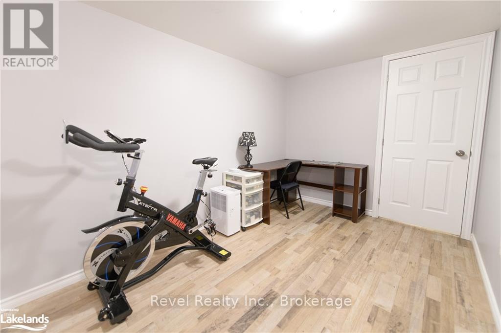 29 Shaw Street, Springwater, Ontario  L0L 1P0 - Photo 19 - S10438855