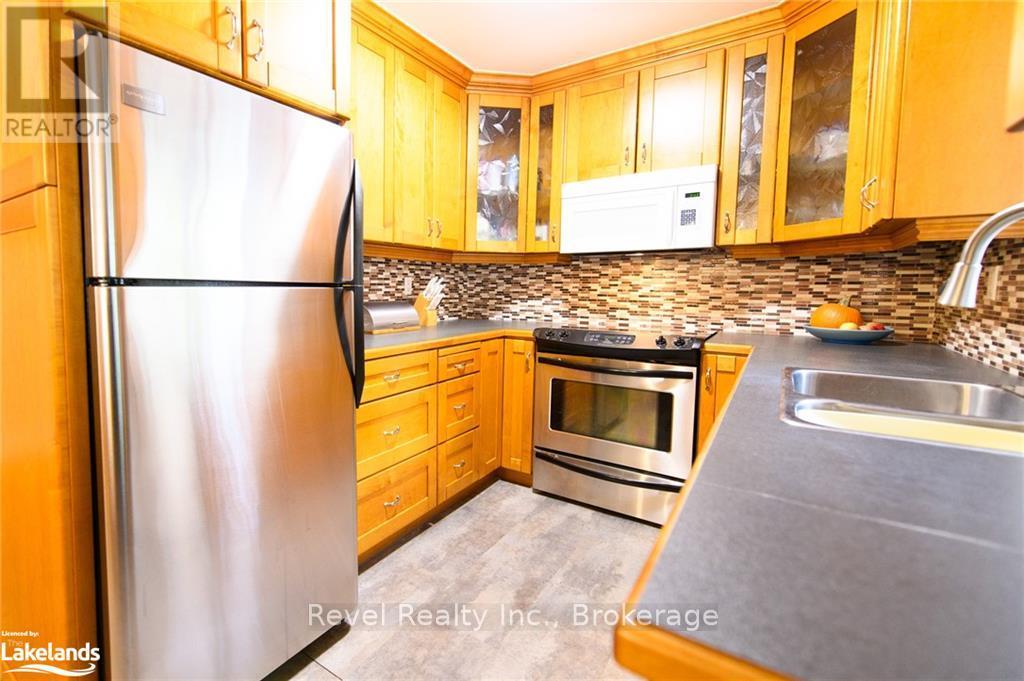 29 Shaw Street, Springwater, Ontario  L0L 1P0 - Photo 9 - S10438855