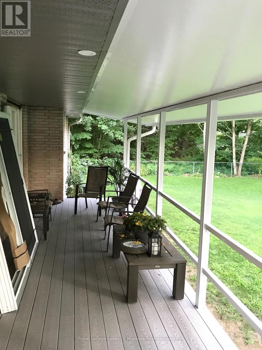 105 Wellington Street S, Gravenhurst, Ontario  P1P 1B2 - Photo 4 - X11909467