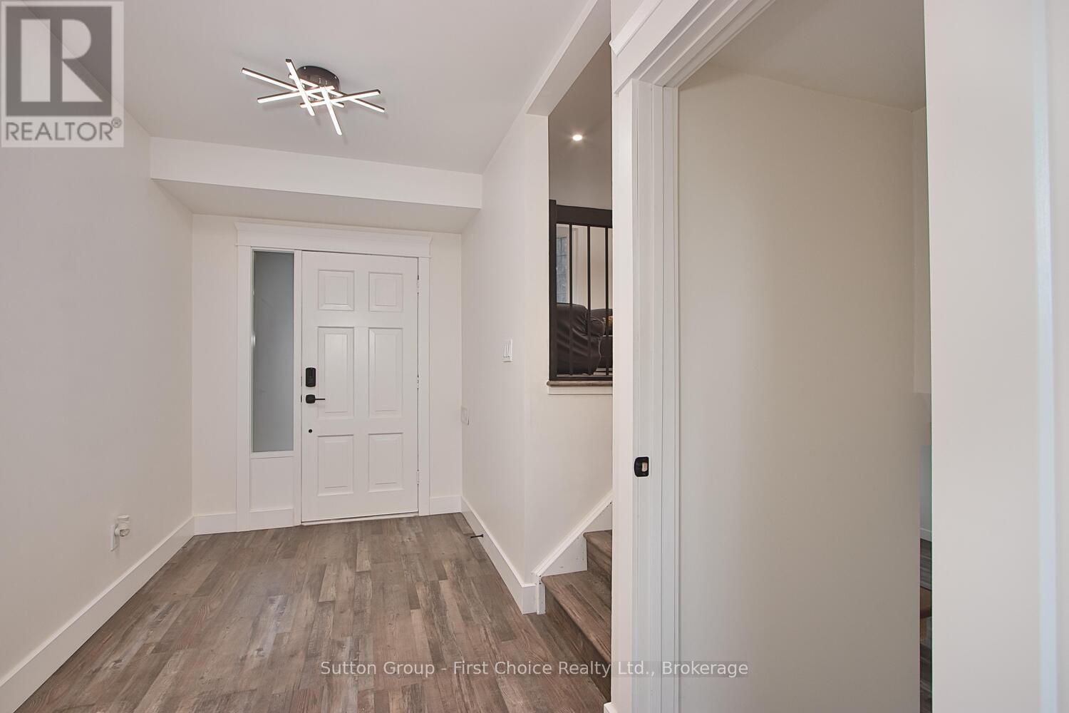 131 Briarhill Drive, Stratford, Ontario  N5A 6N6 - Photo 4 - X11909470