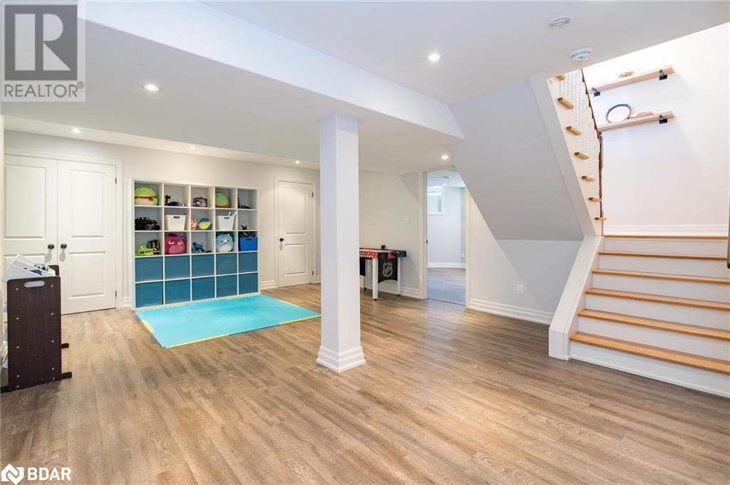 28 Camelot Square, Barrie, Ontario  L4M 0C3 - Photo 31 - 40680486