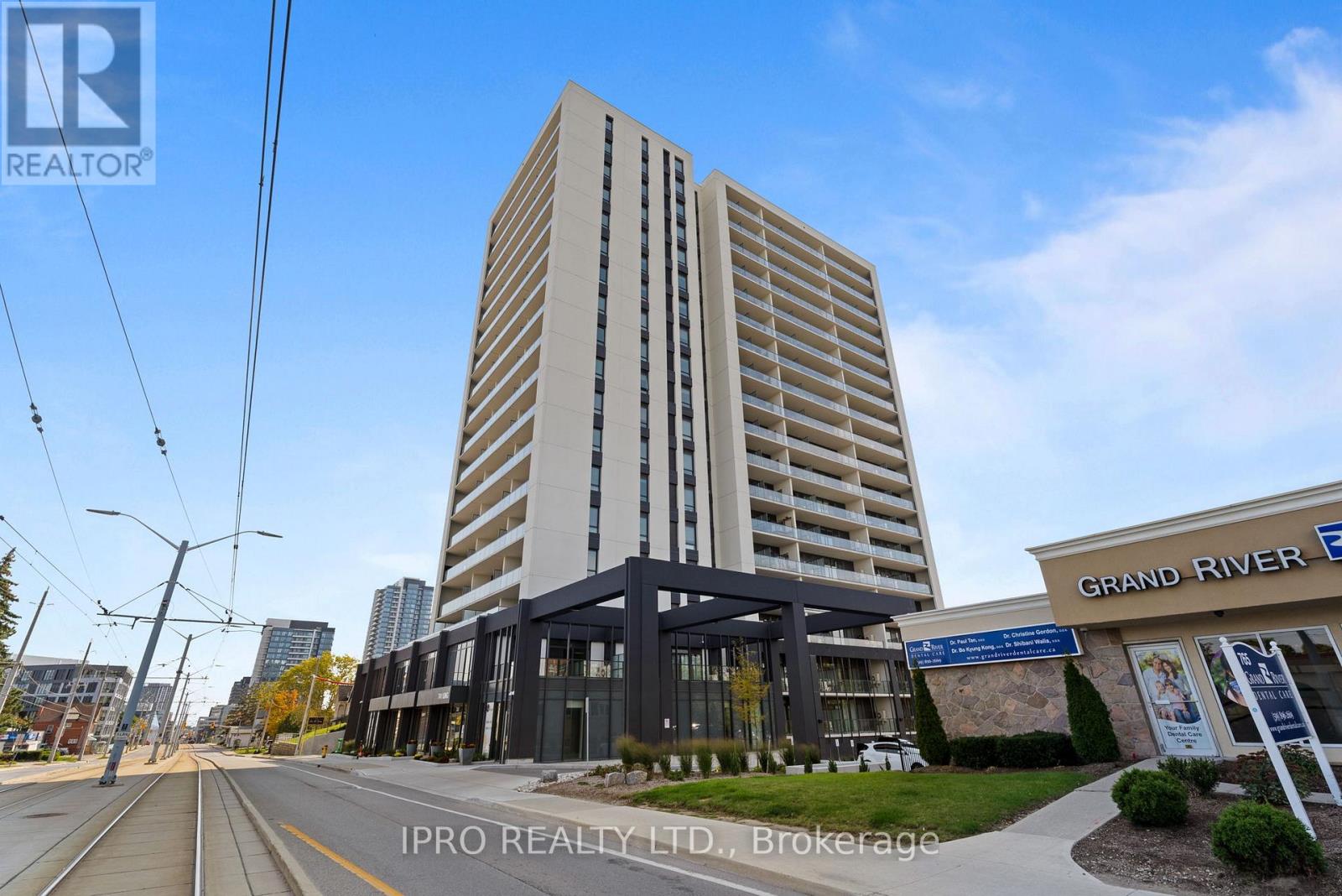 Property at 509 - 741 KING STREET W image 1