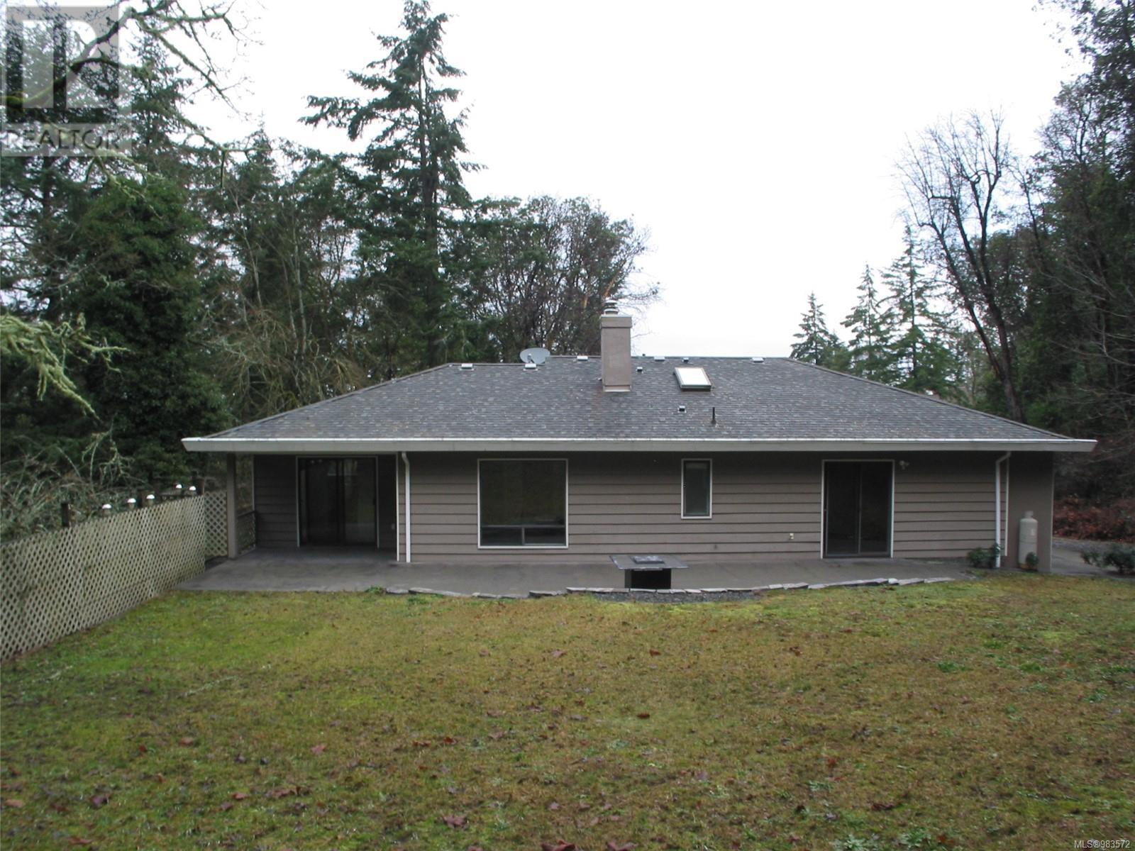 Property at 6384 Finlay Pl image 5