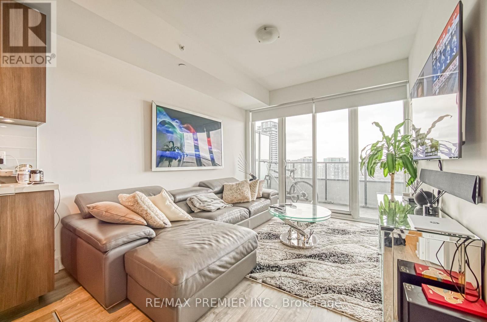 2712 - 30 Shore Breeze Drive, Toronto, Ontario  M8V 0C7 - Photo 19 - W11909485