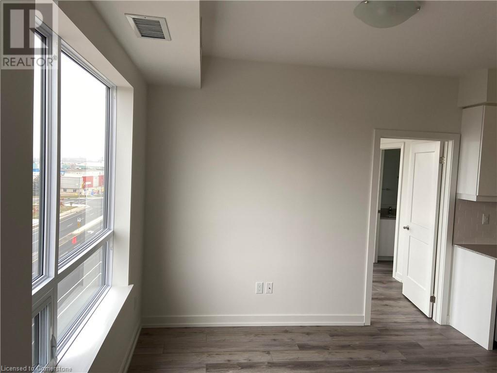 251 Northfield Drive Unit# 522, Waterloo, Ontario  N2K 0G9 - Photo 5 - 40687811