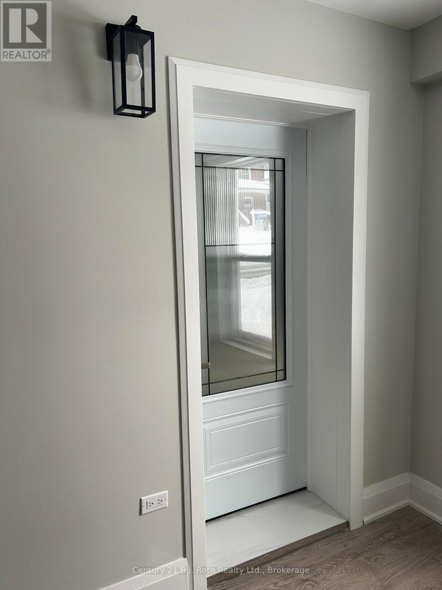 343 First Street, Midland, Ontario  L4R 3P3 - Photo 4 - S11908790