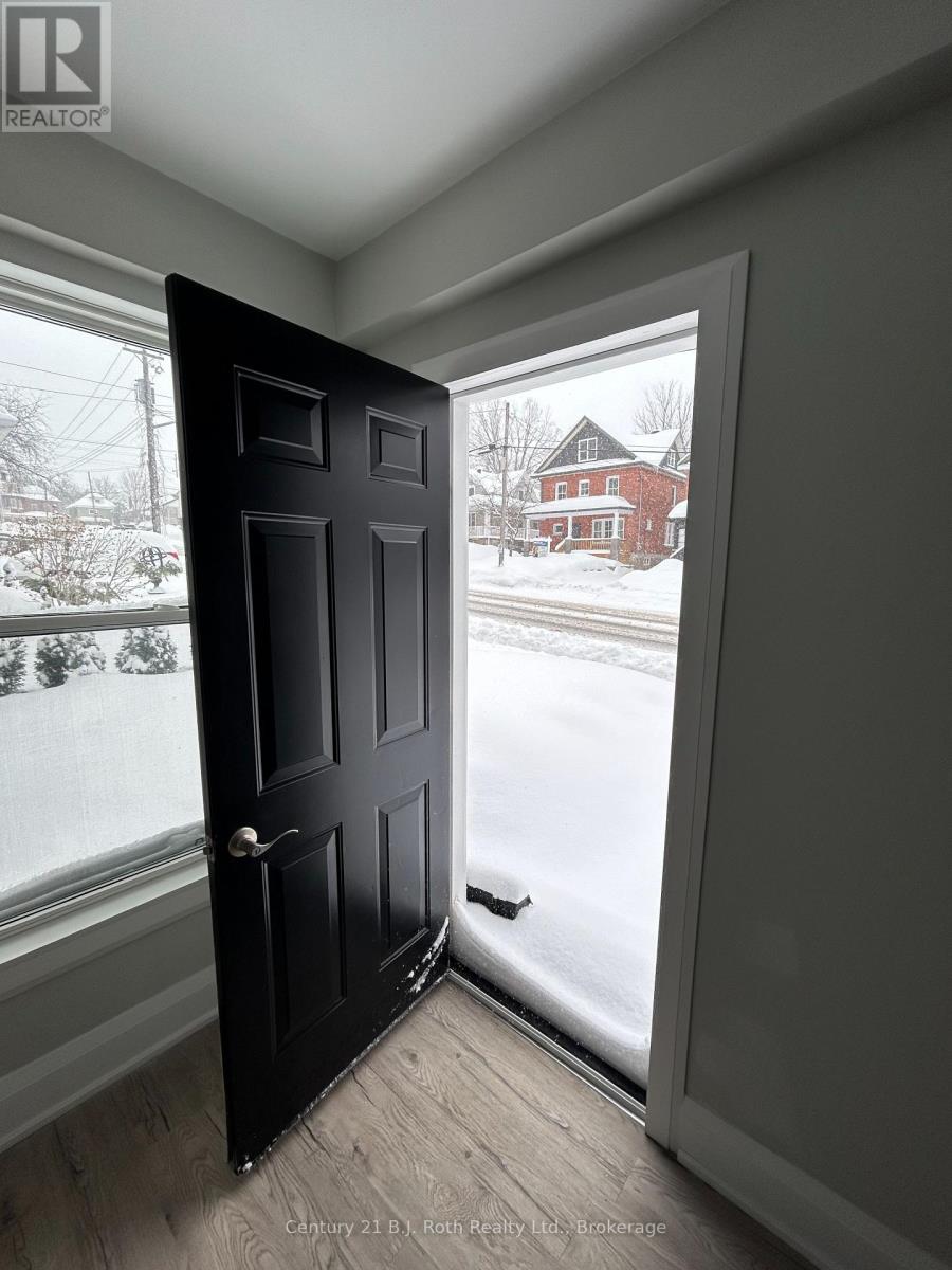 343 First Street, Midland, Ontario  L4R 3P3 - Photo 5 - S11908790