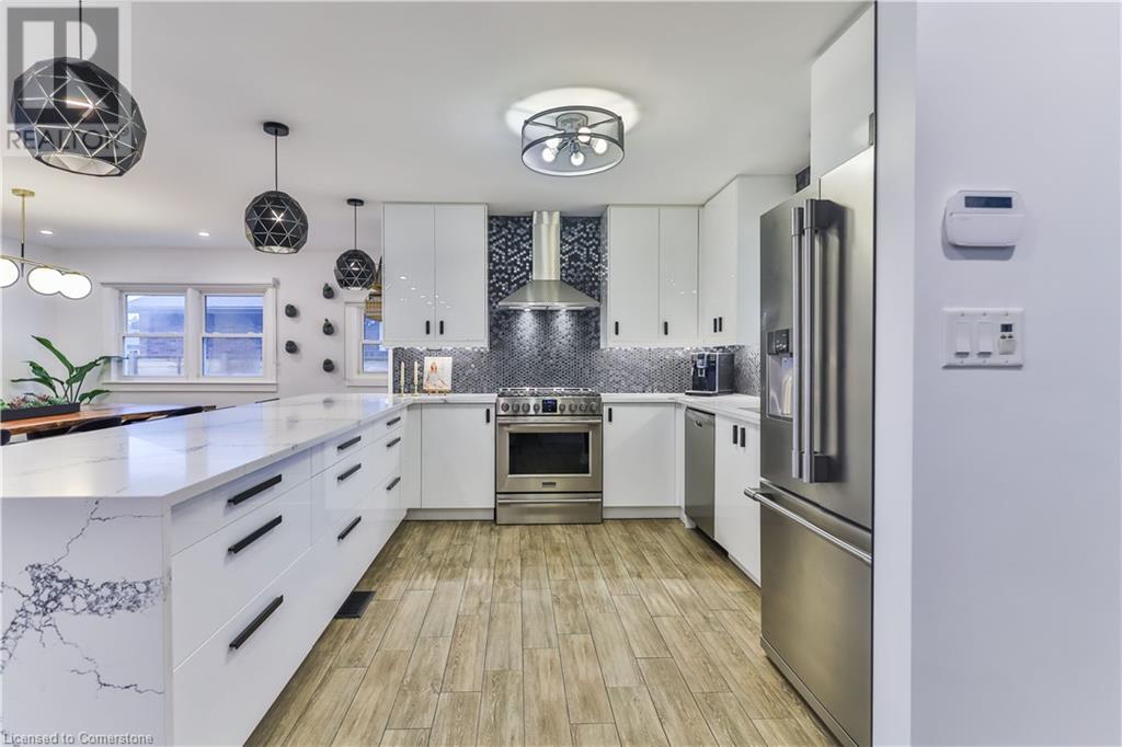 55 Deschene Avenue, Hamilton, Ontario  L9A 3J8 - Photo 9 - 40687962