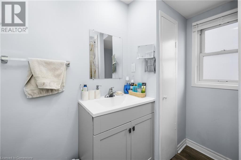 22 Catherine Street, St. Catharines, Ontario  L2R 5E5 - Photo 31 - 40687853