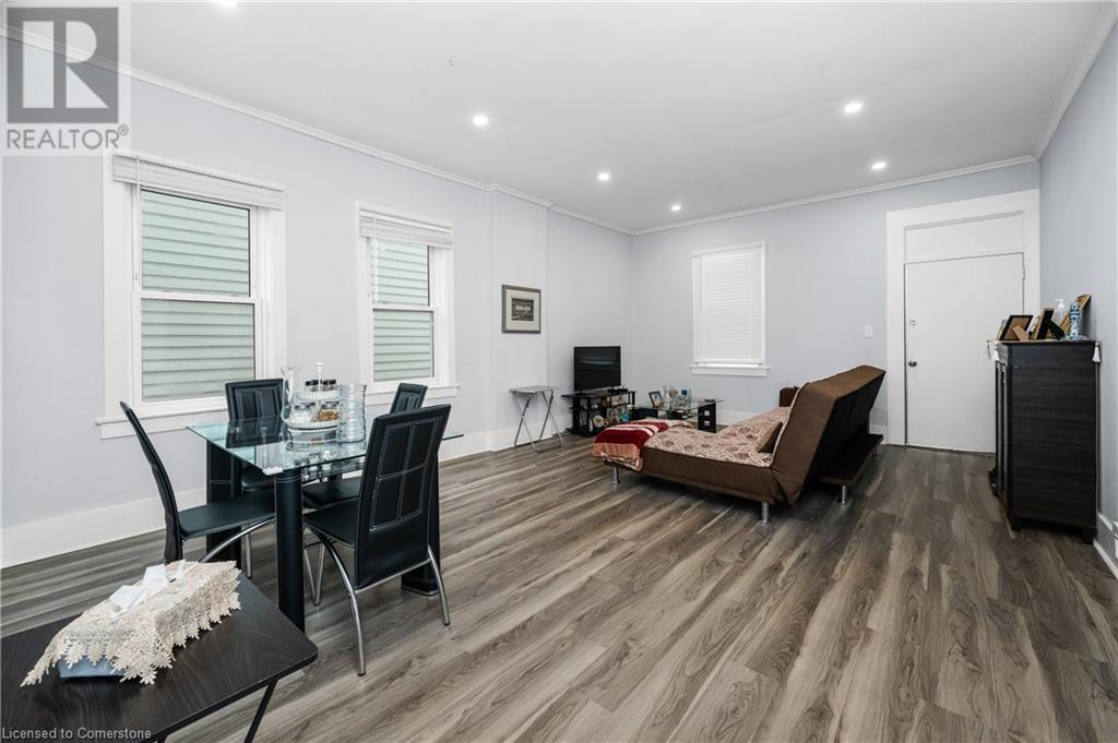 22 Catherine Street, St. Catharines, Ontario  L2R 5E5 - Photo 9 - 40687853