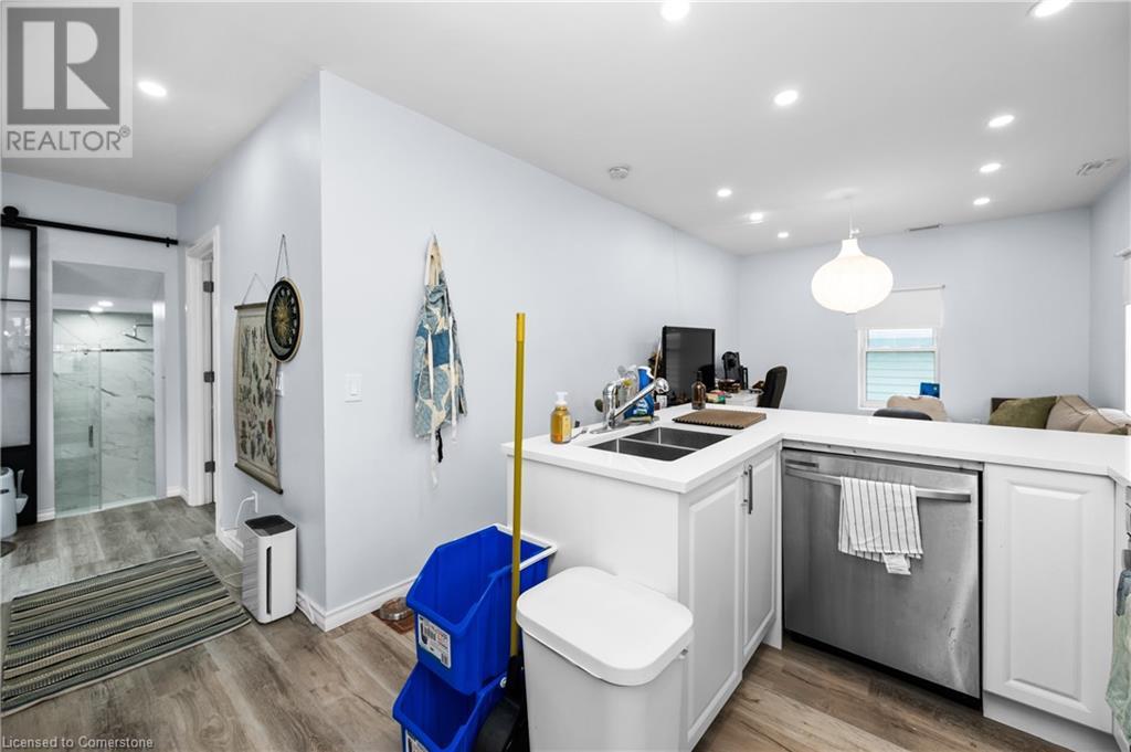 22 Catherine Street, St. Catharines, Ontario  L2R 5E5 - Photo 21 - 40687853