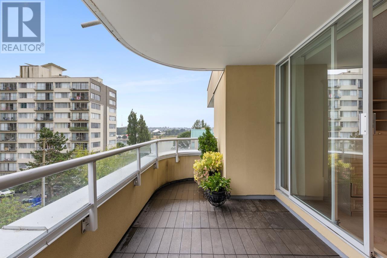 Listing Picture 16 of 27 : 502 1406 HARWOOD STREET, Vancouver / 溫哥華 - 魯藝地產 Yvonne Lu Group - MLS Medallion Club Member