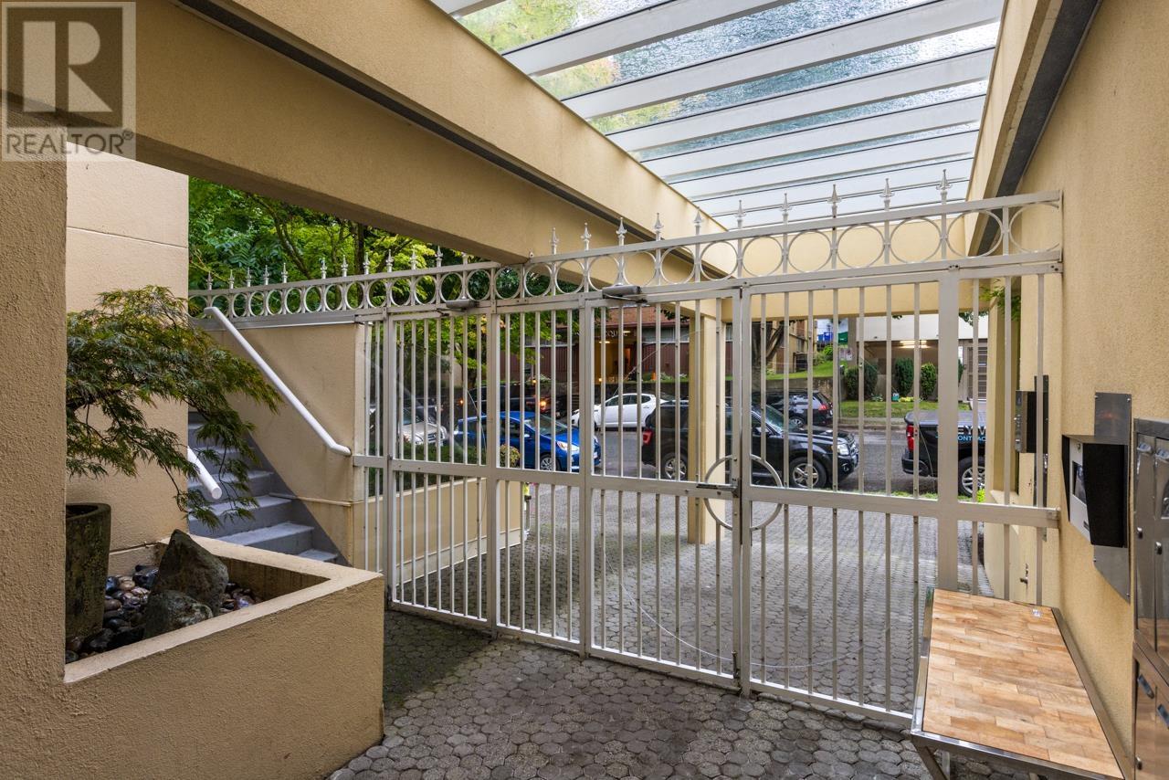 Listing Picture 25 of 27 : 502 1406 HARWOOD STREET, Vancouver / 溫哥華 - 魯藝地產 Yvonne Lu Group - MLS Medallion Club Member