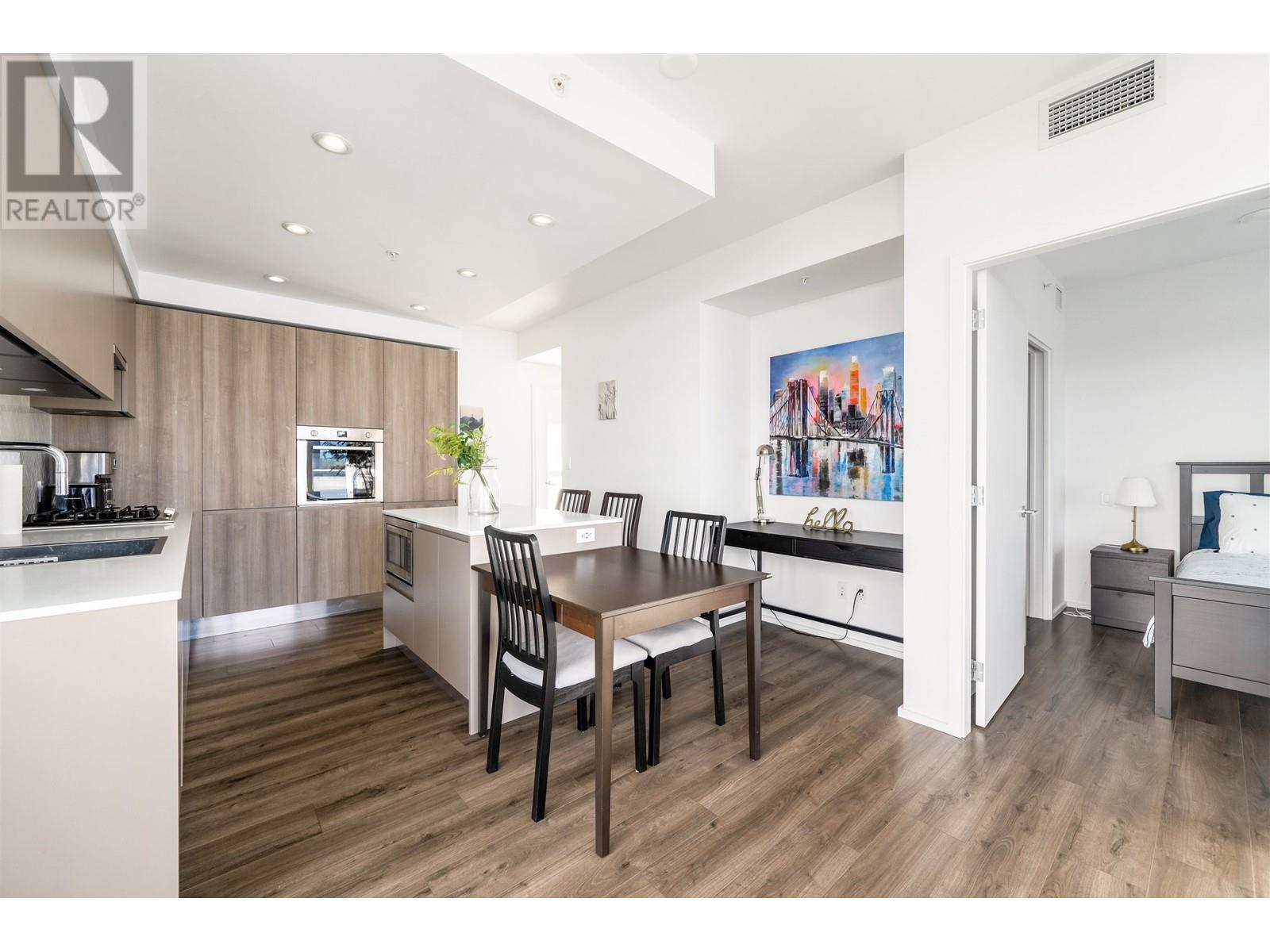 Listing Picture 13 of 35 : 3905 3833 EVERGREEN PLACE, Burnaby / 本拿比 - 魯藝地產 Yvonne Lu Group - MLS Medallion Club Member