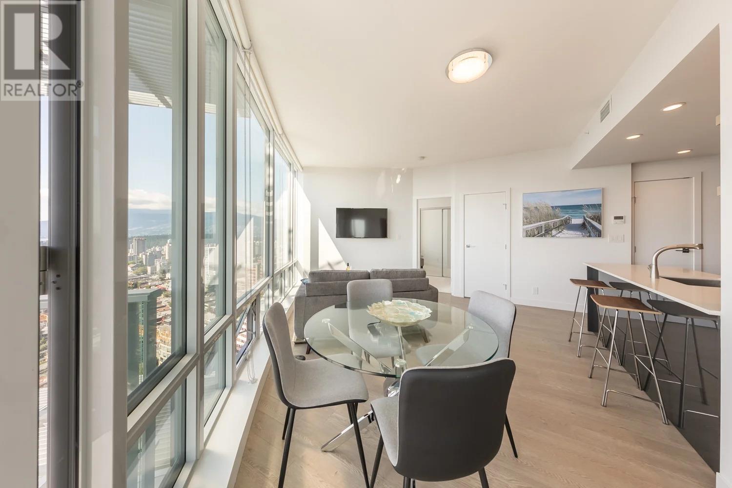 Listing Picture 8 of 13 : 3608 1283 HOWE STREET, Vancouver / 溫哥華 - 魯藝地產 Yvonne Lu Group - MLS Medallion Club Member