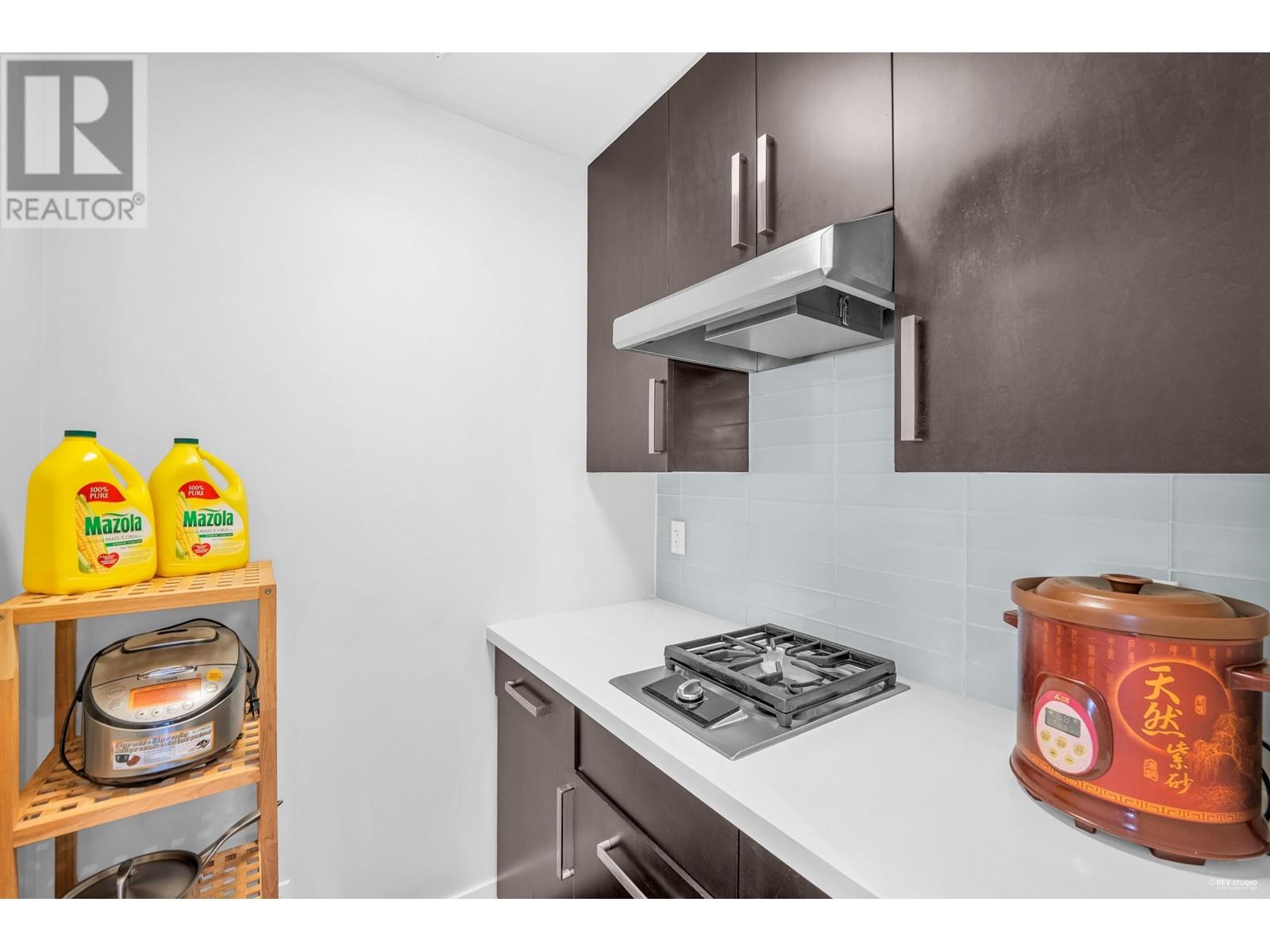 Listing Picture 16 of 32 : 1481 TILNEY MEWS, Vancouver / 溫哥華 - 魯藝地產 Yvonne Lu Group - MLS Medallion Club Member