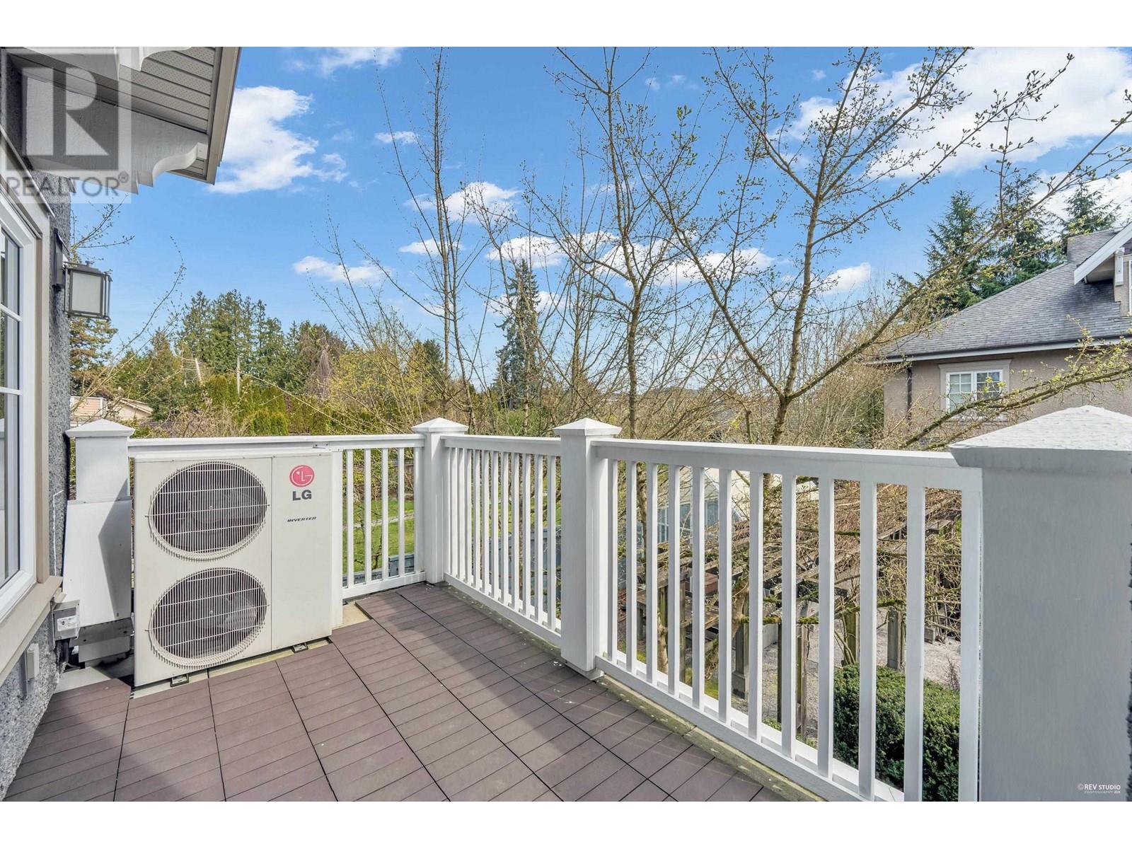 Listing Picture 28 of 32 : 1481 TILNEY MEWS, Vancouver / 溫哥華 - 魯藝地產 Yvonne Lu Group - MLS Medallion Club Member