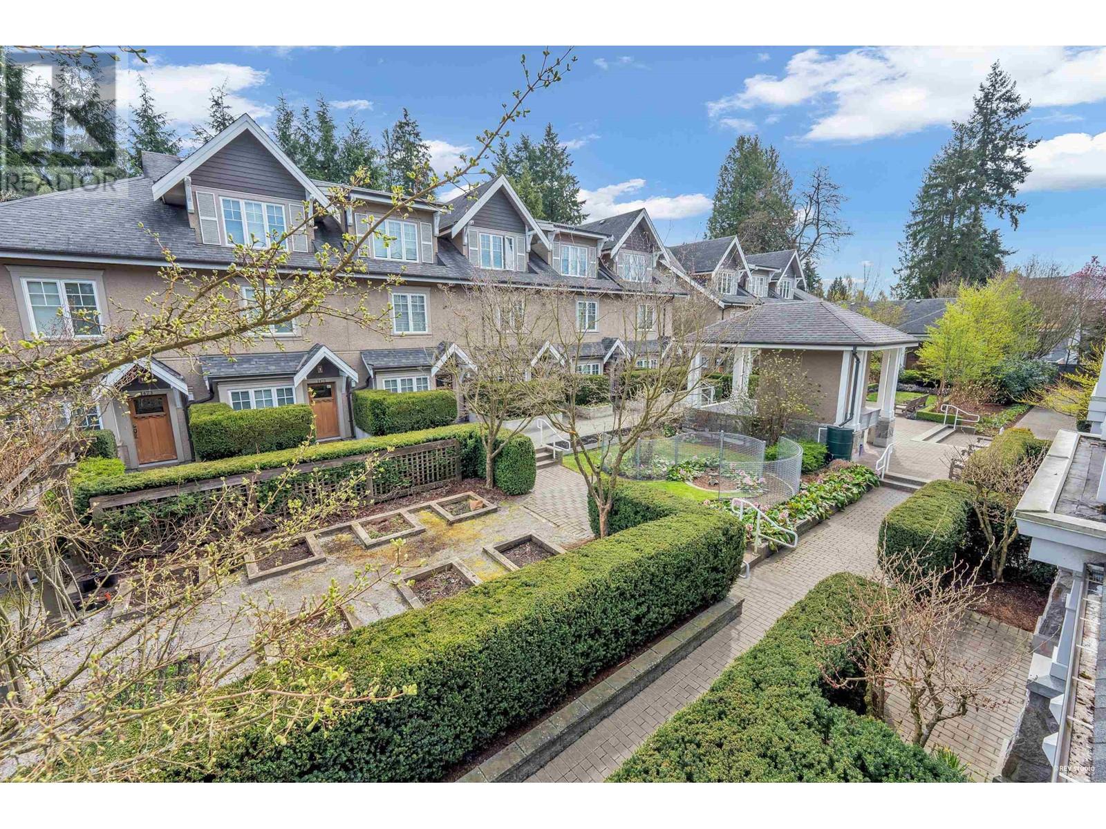 Listing Picture 31 of 32 : 1481 TILNEY MEWS, Vancouver / 溫哥華 - 魯藝地產 Yvonne Lu Group - MLS Medallion Club Member