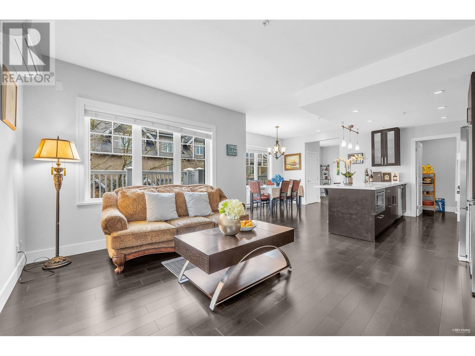 Listing Picture 5 of 32 : 1481 TILNEY MEWS, Vancouver / 溫哥華 - 魯藝地產 Yvonne Lu Group - MLS Medallion Club Member