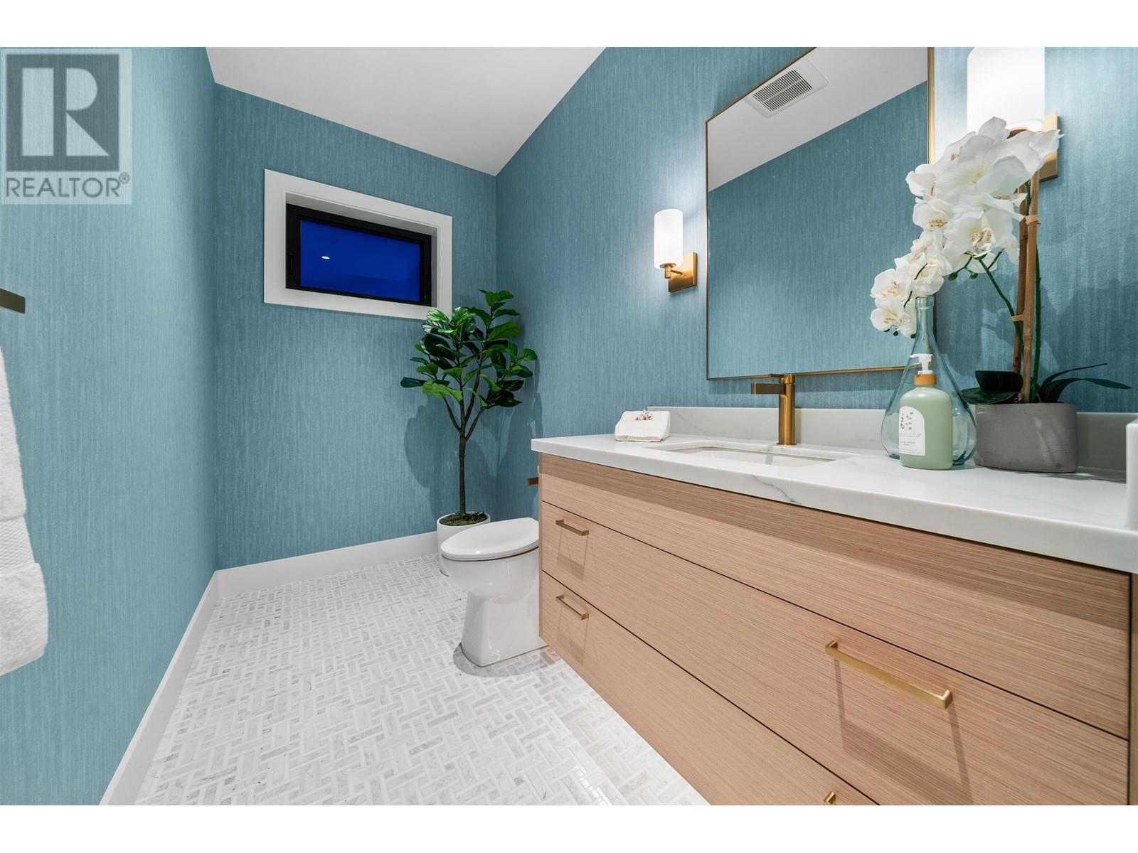 Listing Picture 16 of 38 : 1 2740 NAPIER STREET, Vancouver / 溫哥華 - 魯藝地產 Yvonne Lu Group - MLS Medallion Club Member