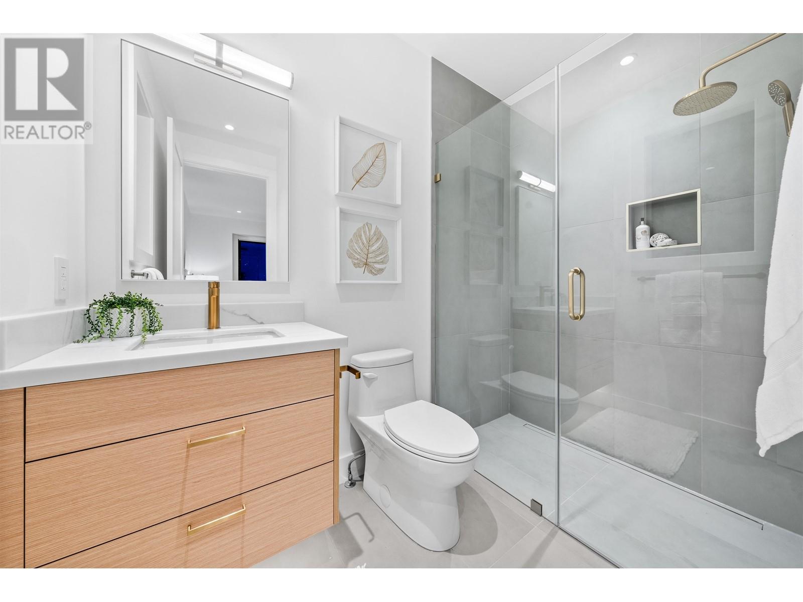 Listing Picture 26 of 38 : 1 2740 NAPIER STREET, Vancouver / 溫哥華 - 魯藝地產 Yvonne Lu Group - MLS Medallion Club Member