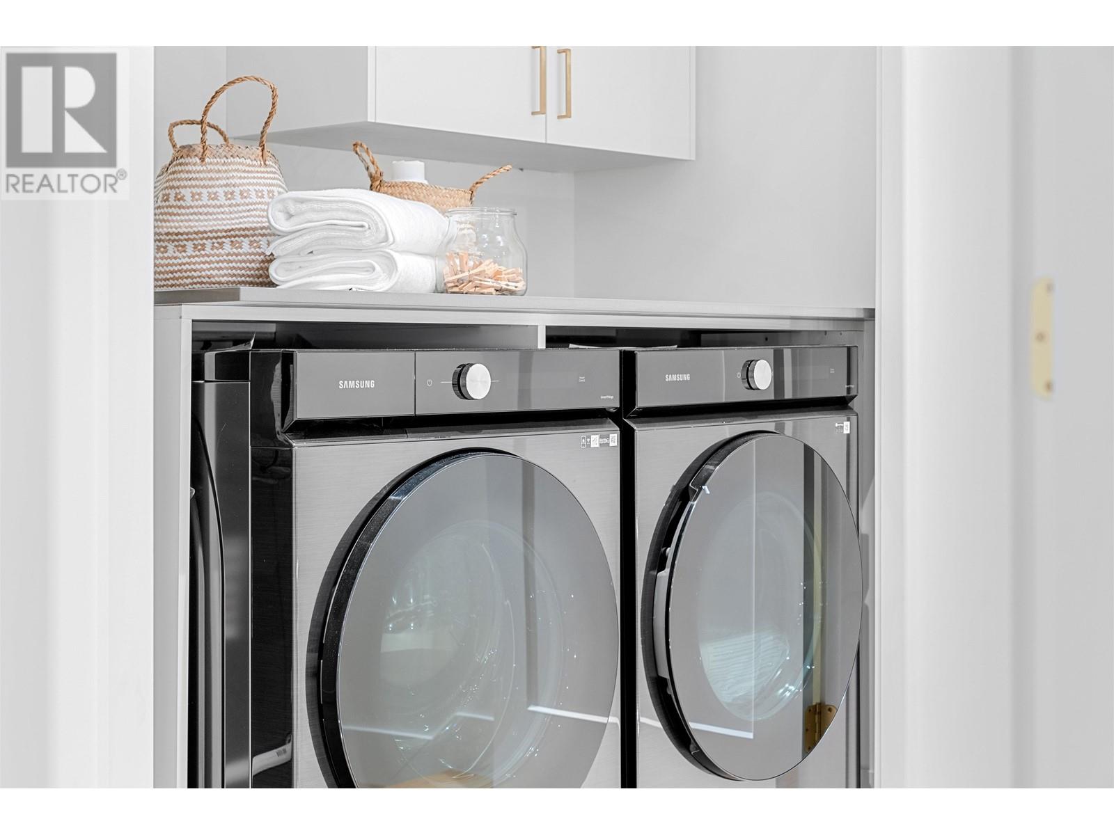 Listing Picture 29 of 38 : 1 2740 NAPIER STREET, Vancouver / 溫哥華 - 魯藝地產 Yvonne Lu Group - MLS Medallion Club Member